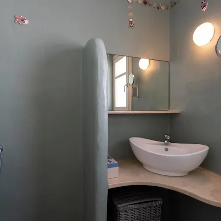 1 Bedroom Cycladic House Naousa For 3 - Small דירה *