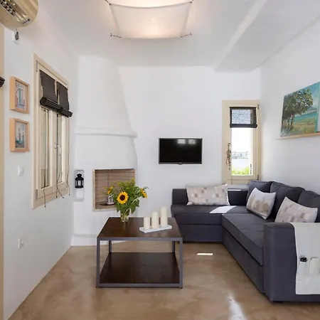 1 Bedroom Cycladic House Naousa For 3 - Small *